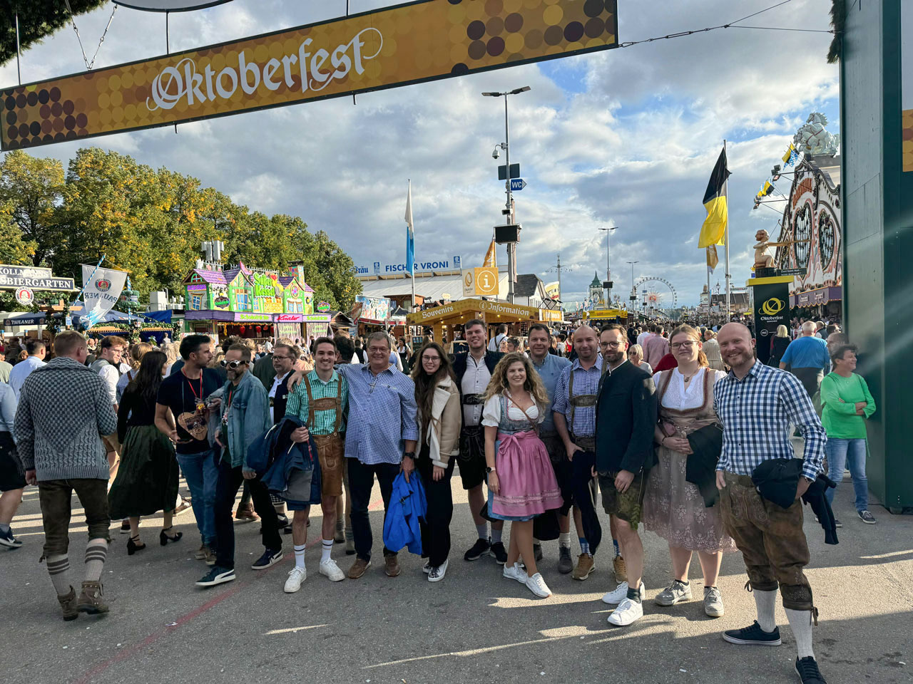 Callies Teamfoto auf den Wiesn